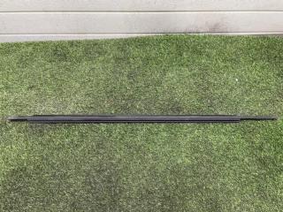 Запчасть уплотнитель стекла двери задний правый Lada Granta