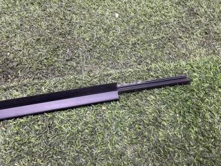 Уплотнитель стекла двери задний правый Granta