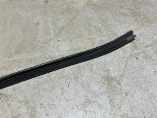 Уплотнитель двери передний правый X5M 2021 F95