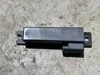 Запчасть антенна бесключевого доступа Land Rover Velar 2019