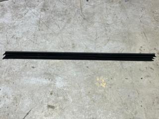 Уплотнитель стекла двери передний BMW 3-Series 2018