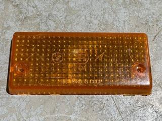 Запчасть стекло подфарника Лада 2101