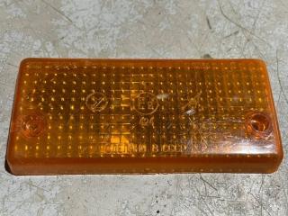 Запчасть стекло подфарника Лада 2101