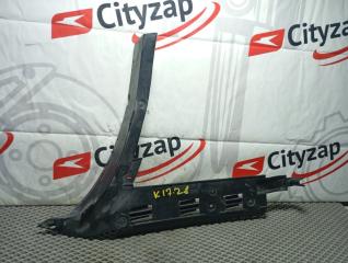 Запчасть клипса бампера задняя левая VOLKSWAGEN PASSAT 2005