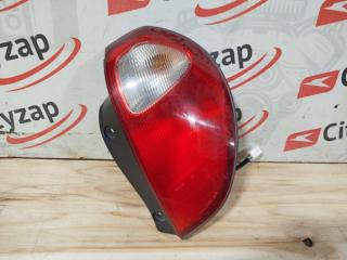 Запчасть стоп-сигнал задний правый DAIHATSU STORIA 1999