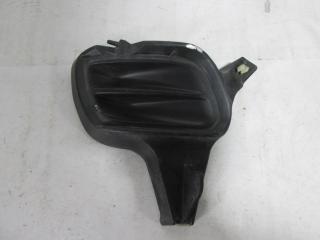 Накладка противотуманной фары правая Toyota Wish 2005-2009