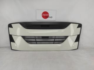 Решетка радиатора Isuzu Giga