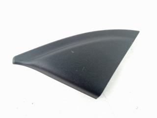 Уголок двери передний левый Toyota Yaris 2019-н.в.