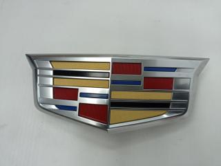 Эмблема передняя Cadillac XT5