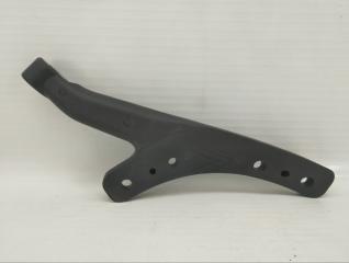 Запчасть кронштейн зеркала правый Isuzu Forward