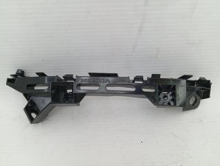 Запчасть крепление бампера переднее правое Honda N-ONE