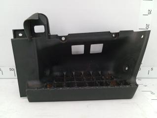 Запчасть подножка левая Isuzu Elf