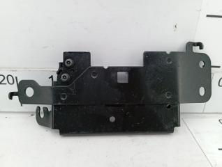 Запчасть крепление датчика слепых зон переднее Honda Stepwgn