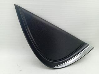 Уголок двери задний правый Toyota Yaris