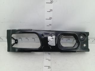 Жесткость бампера передний правый Isuzu Elf