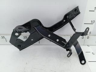 Фото запчасти крепление крыла переднее правое Honda Fit контрактная запчасть Запчасть крепление крыла переднее правое Honda Fit