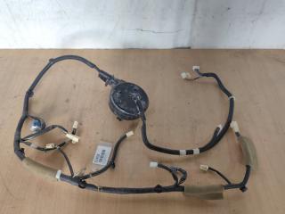 Запчасть проводка крышки багажника LEXUS LS430 UCF30 8218150050 контрактная Проводка крышки багажника LEXUS LS430 UCF30 8218150050 контрактная