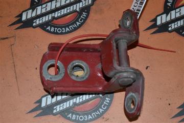 Запчасть крепление двери заднее левое NISSAN AD