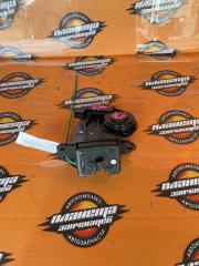 Запчасть замок 5-й двери задний TOYOTA PRIUS ALPHA