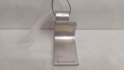 Запчасть петля двери задняя правая Lada Kalina 1 2004-2018