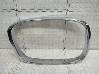 Запчасть молдинг решетки радиатора правый BMW X1 2015-