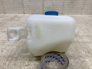 Запчасть бачок омывателя Lada Granta 2011-