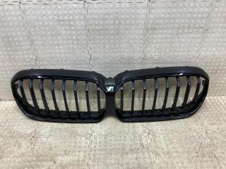 Запчасть решетка радиатора BMW 5 2020-