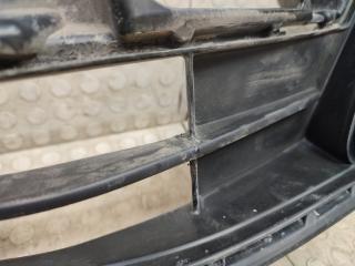 Решетка бампера передняя левая Land Cruiser 2015- 200