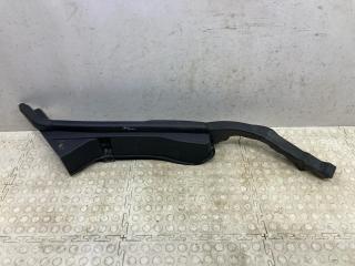 Запчасть уплотнитель крыла передний правый Genesis G70 2018