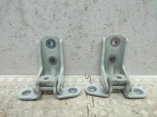 Запчасть петля двери передняя правая Kia Seltos 2024