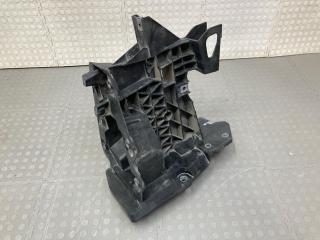 Фото запчасти кронштейн панели передний правый Mercedes-Benz GLE-Class 2018- Б/У запчасть Запчасть кронштейн панели передний правый Mercedes-Benz GLE-Class 2018-