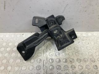 Запчасть кронштейн бампера передний Genesis G70 2018