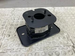 Фото запчасти кронштейн усилителя передний Lada Vesta 2015- новая запчасть Запчасть кронштейн усилителя передний Lada Vesta 2015-