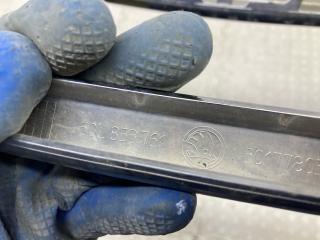 Молдинг решетки радиатора Rapid 2019-