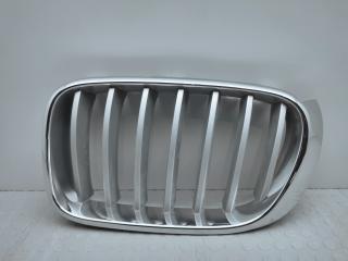 Запчасть решетка радиатора левая BMW X3 2010-2017