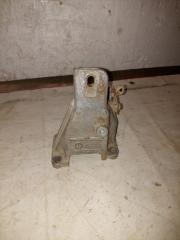 Запчасть кронштейн двс правый SUZUKI GRAND VITARA 2008