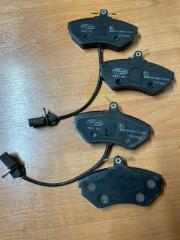 Запчасть тормозные колодки переднее AUDI/SEAT/VW A4/PASSAT 1994-2001
