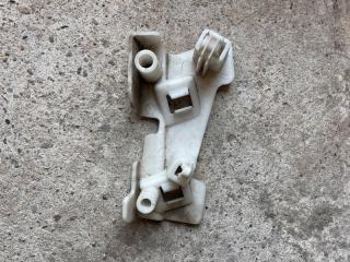 Запчасть кронштейн RENAULT FLUENCE 2010