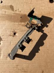 Запчасть кронштейн ручки двери передний правый HONDA CIVIC FERIO 2003