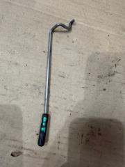 Запчасть тяга замка двери передняя правая SKODA OCTAVIA 2006