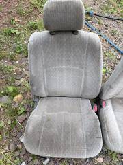 Сиденья передние CAMRY 1995 SV40 4S-FE