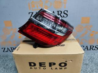 Запчасть фонарь правый Toyota Camry