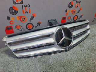Решетка радиатора C W204 Решетка радиатора C W204