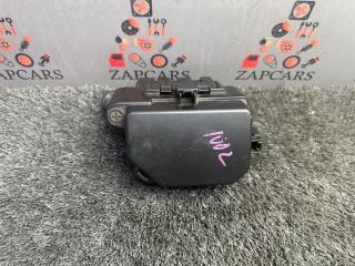 Запчасть блок предохранителей Infiniti Q50