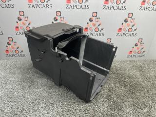 Запчасть корпус акб Ford Focus
