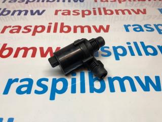 Дополнительная помпа BMW X5 2002