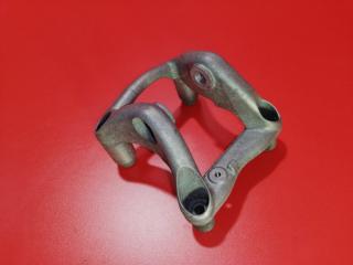 Кронштейн опоры двигателя правый Porsche Cayenne 2002-2007 955 M4800 9481152037R Б/У