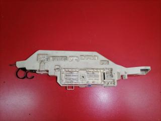Блок предохранителей салонный правый Toyota Land Cruiser 1998