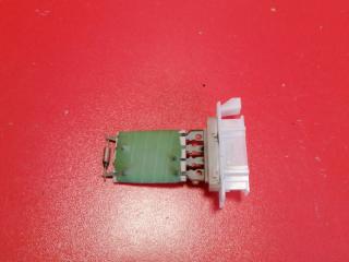 Запчасть резистор отопителя Renault Duster 2015