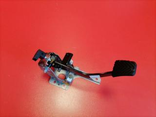 Педаль сцепления Hyundai Solaris 2012